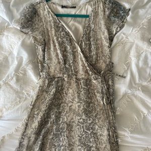 Abercrombie & Fitch snakeskin tie dress